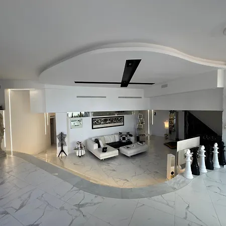 Espectacular Hogar En La Playa דירה מארבלה